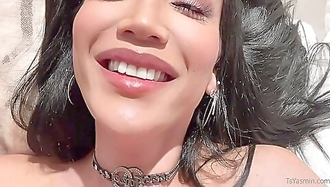 Shemale gets her ass railed by a big cock and gets pounded