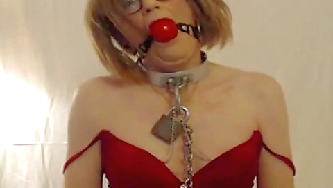 Red head with a nice body is fucked in a gym in the gym