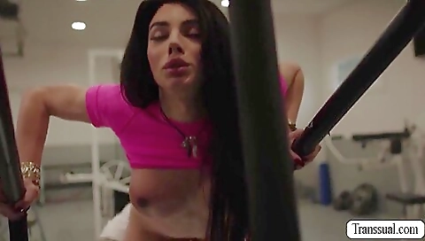 Big boobs brunette babe in the gym fucks her lover in the gym