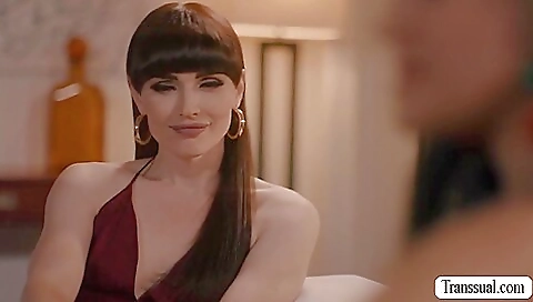 Brunette babe gets her pussy pounded in hd porn clip